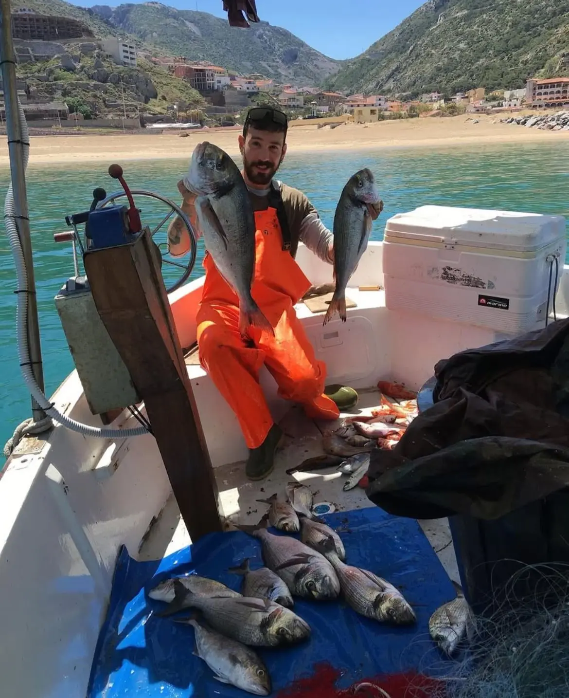 Uscita di pesca tradizionale a Buggerru con Elia